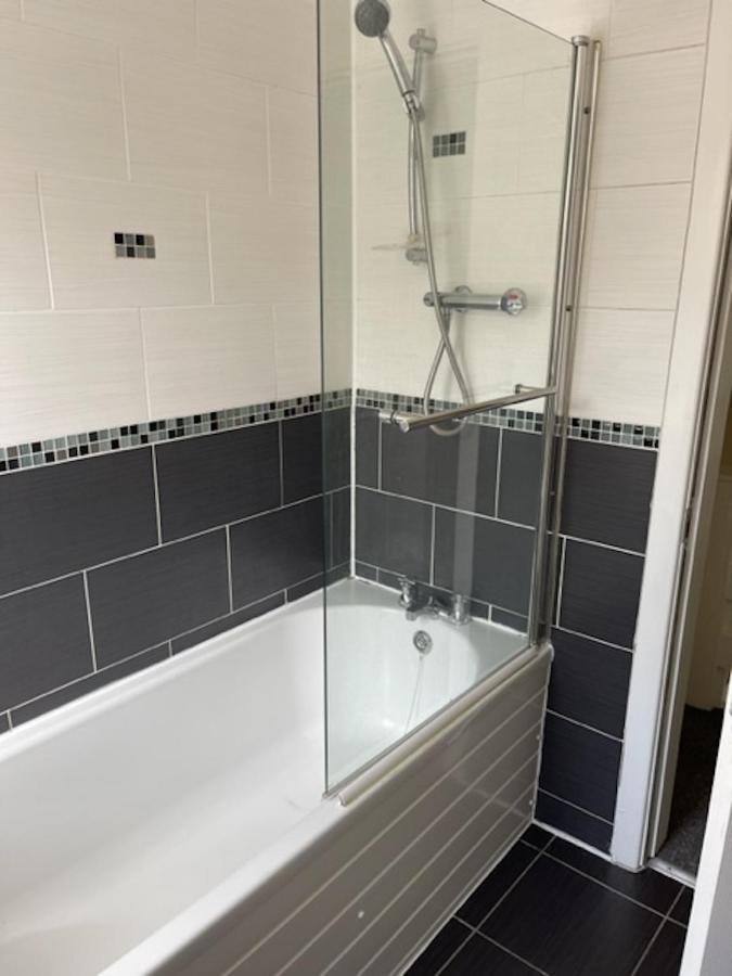 Marks Place Liverpool Luaran gambar