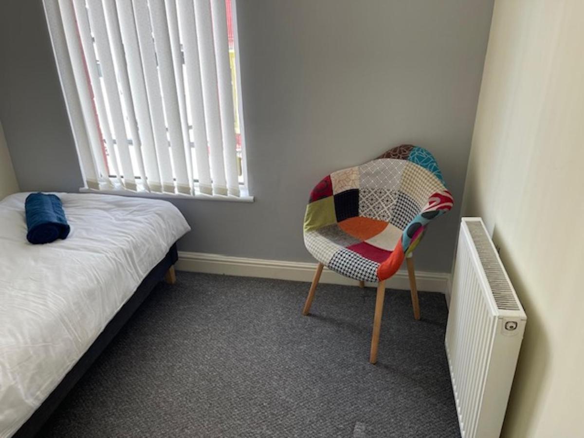 Marks Place Liverpool Luaran gambar